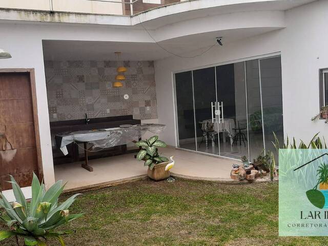 Casa para Venda em Rio das Ostras - 3
