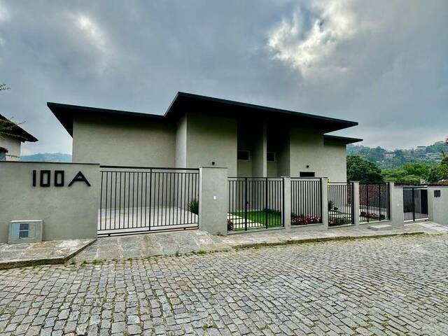 #510 - Casa para Venda em Petrópolis - RJ - 3