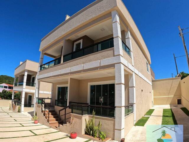 #962 - Casa para Venda em Cabo Frio - RJ