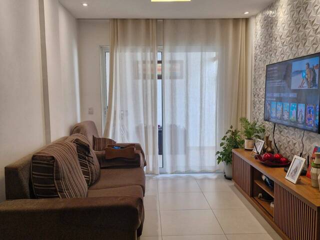 #969 - Apartamento para Venda em Cabo Frio - RJ