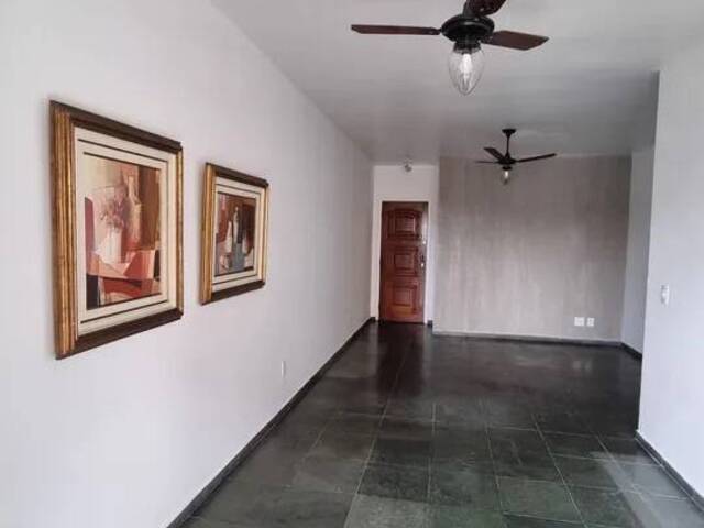 Apartamento para Venda em Cabo Frio - 2