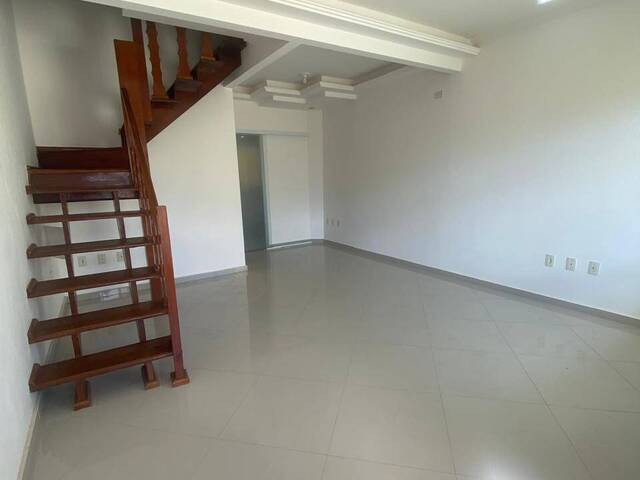 Casa para Venda em Rio das Ostras - 4