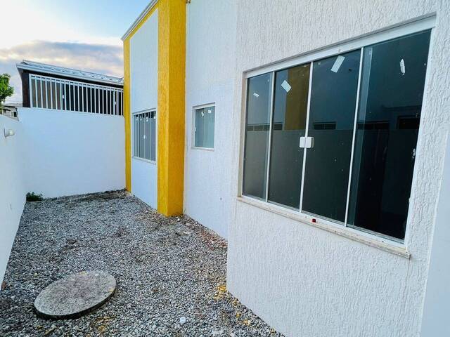 #1594 - Casa para Venda em Rio das Ostras - RJ