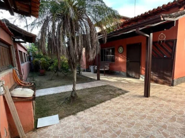 #1832 - Casa para Venda em Rio das Ostras - RJ - 2