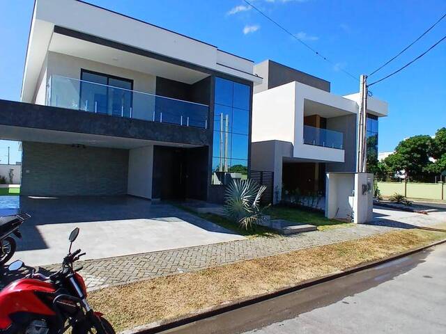 #1994 - Casa para Venda em Cabo Frio - RJ - 2