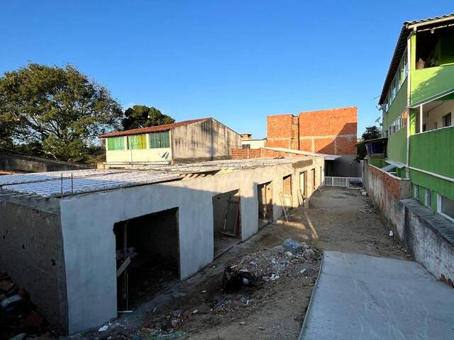 #2013 - Casa para Venda em Cabo Frio - RJ - 2