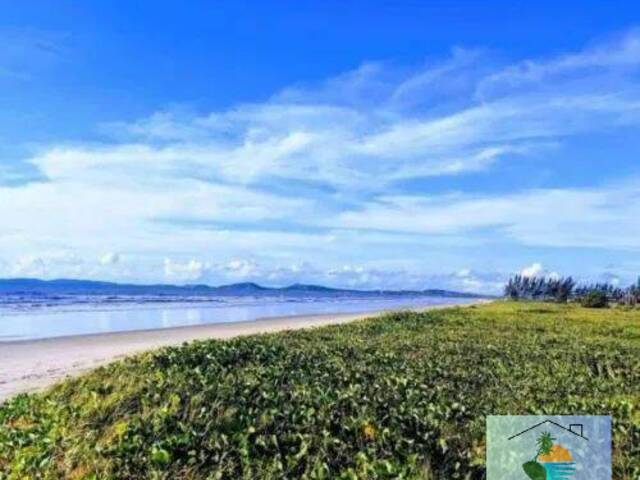 #2016 - Casa para Venda em Cabo Frio - RJ - 2