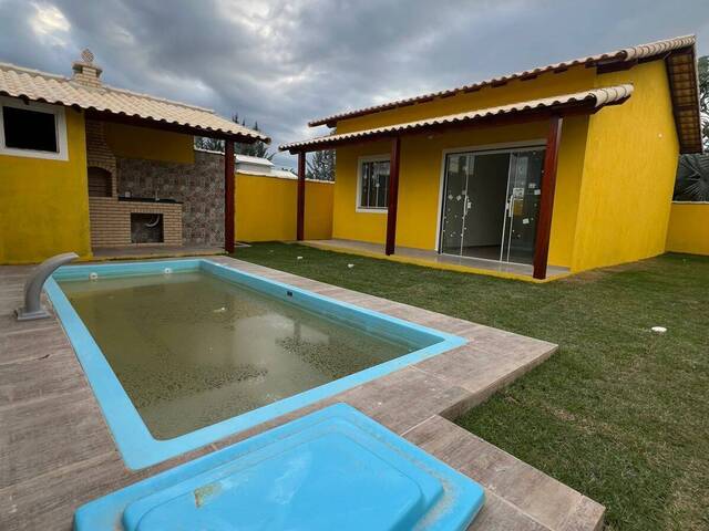 Venda em Nova Califórnia (Tamoios) - Cabo Frio