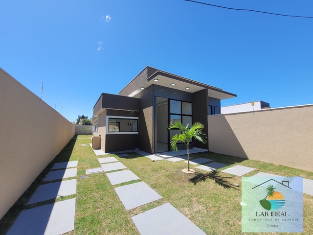 #2048 - Casa para Venda em Rio das Ostras - RJ - 2