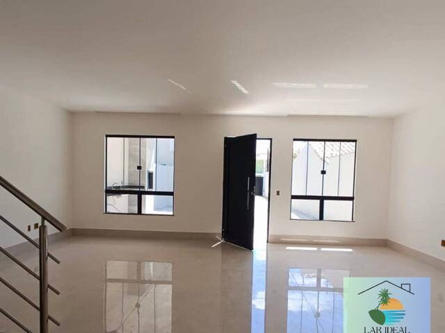 #2098 - Casa para Venda em Rio das Ostras - RJ - 2