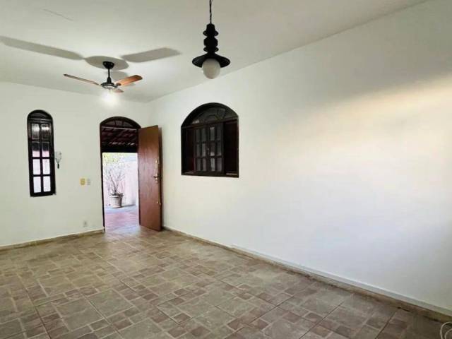 Casa para Venda em Rio das Ostras - 4