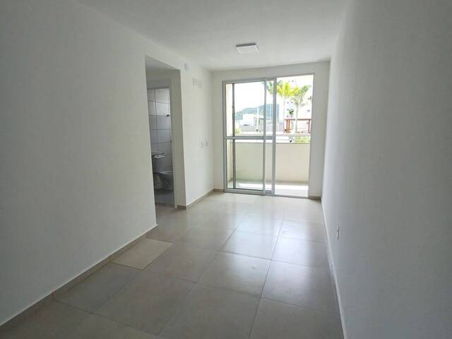 #2428 - Apartamento para Locação em São Pedro da Aldeia - RJ - 2