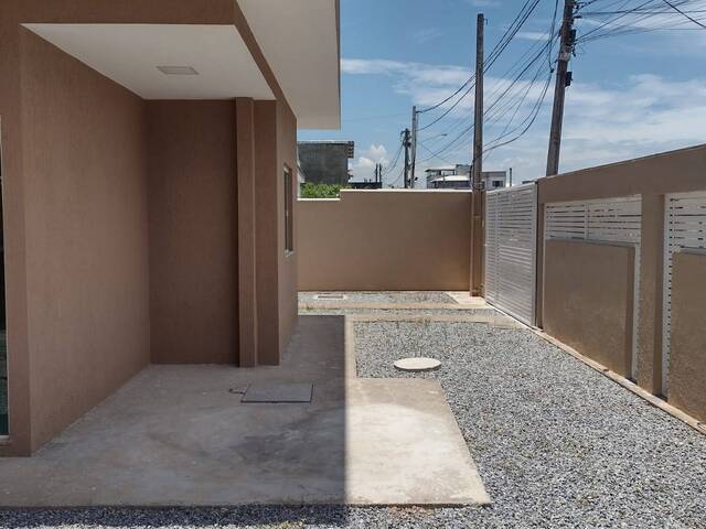 Casa para Venda em Rio das Ostras - 4
