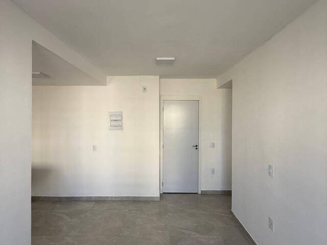 Apartamento para Locação em São Pedro da Aldeia - 3