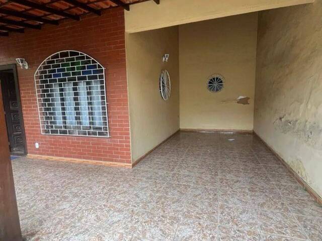 Casa para Venda em Rio das Ostras - 3