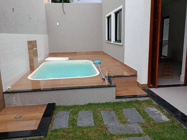 Casa para Venda em Rio das Ostras - 2