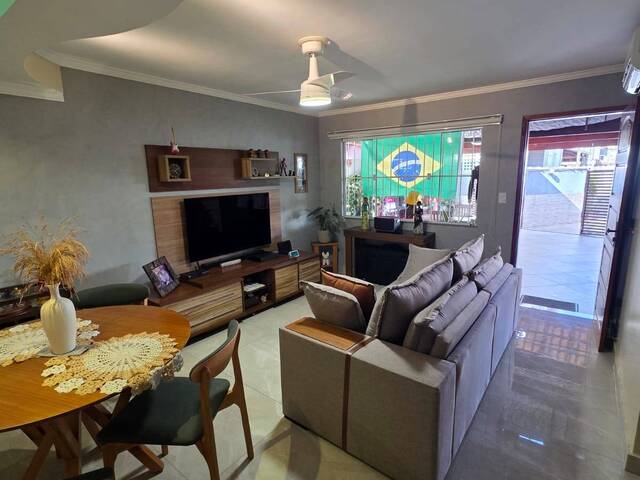 Casa para Venda em Rio das Ostras - 5