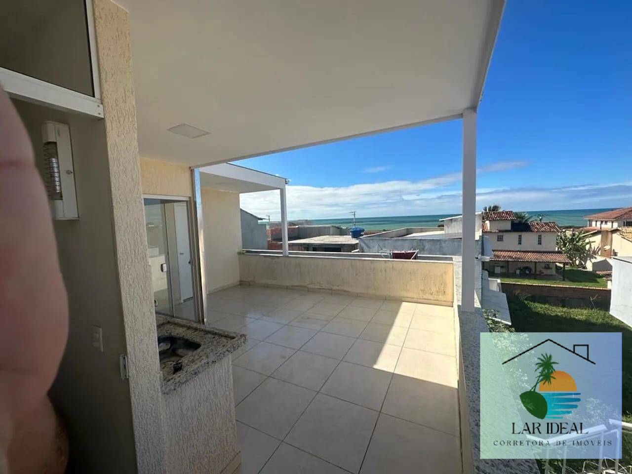 Casa à venda com 2 quartos, 85m² - Foto 1