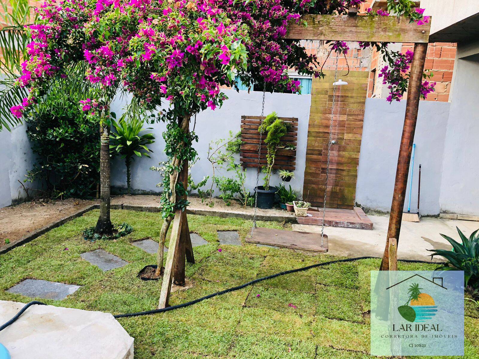 Casa à venda com 2 quartos, 99m² - Foto 4