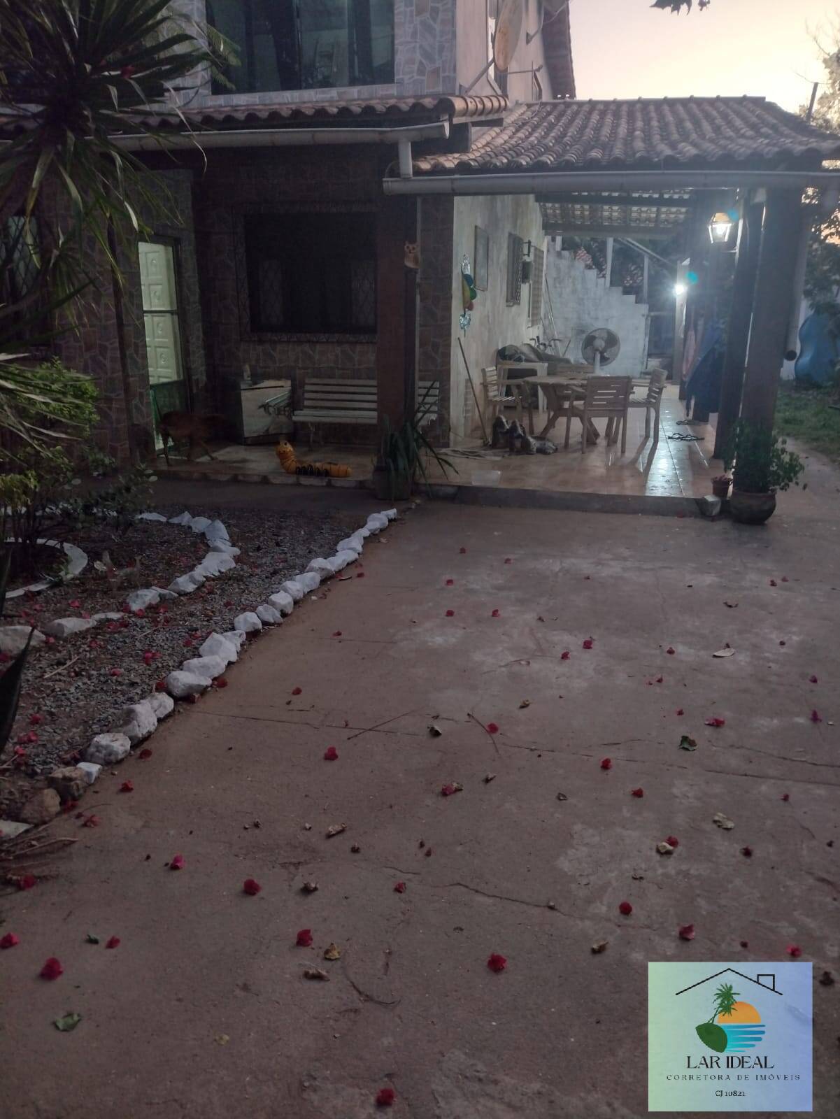 Casa à venda com 4 quartos, 600m² - Foto 4