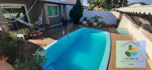 Casa de Condomínio à venda com 6 quartos, 220m² - Foto 2