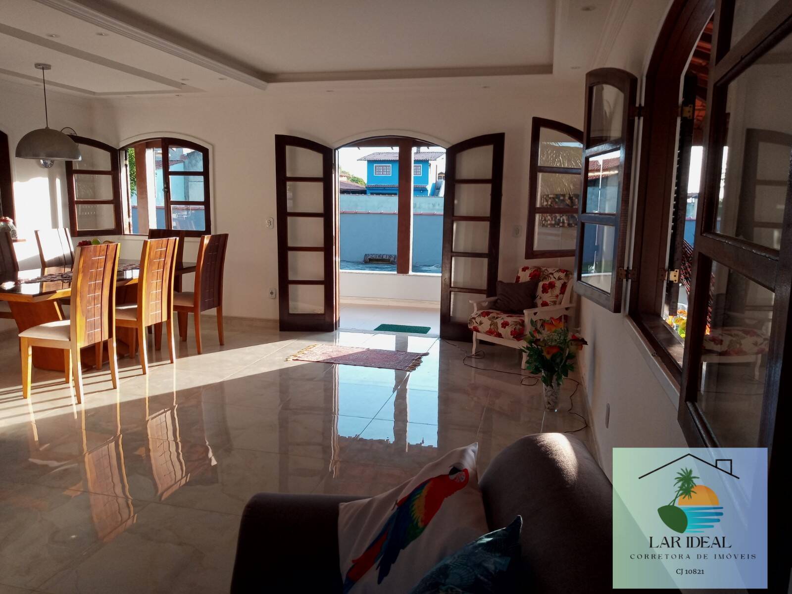 Casa de Condomínio à venda com 3 quartos, 600m² - Foto 2