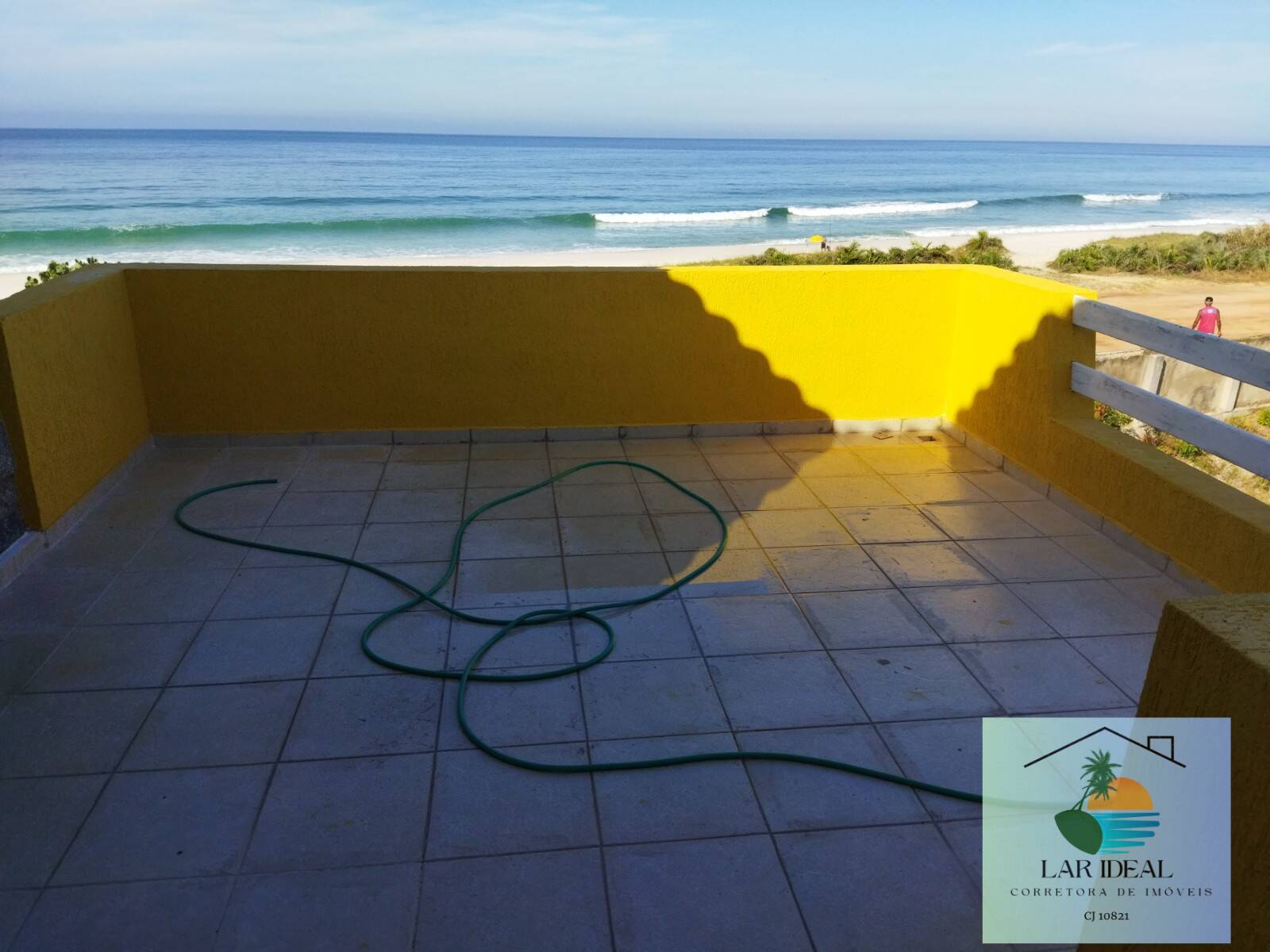 Casa à venda com 4 quartos, 600m² - Foto 2