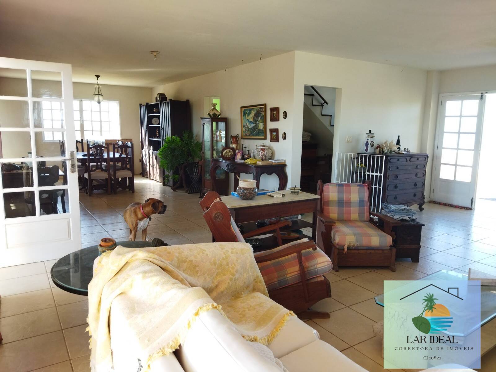 Casa à venda com 4 quartos, 600m² - Foto 4