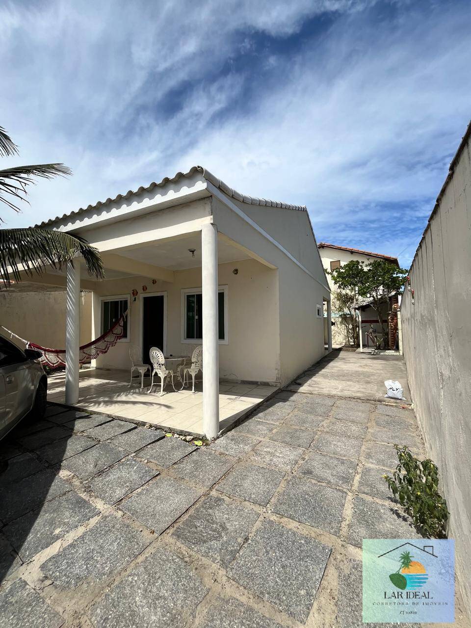 Casa à venda com 2 quartos, 219m² - Foto 1