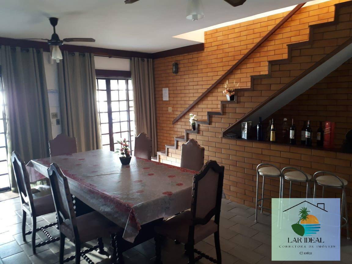 Casa à venda com 6 quartos, 280m² - Foto 7