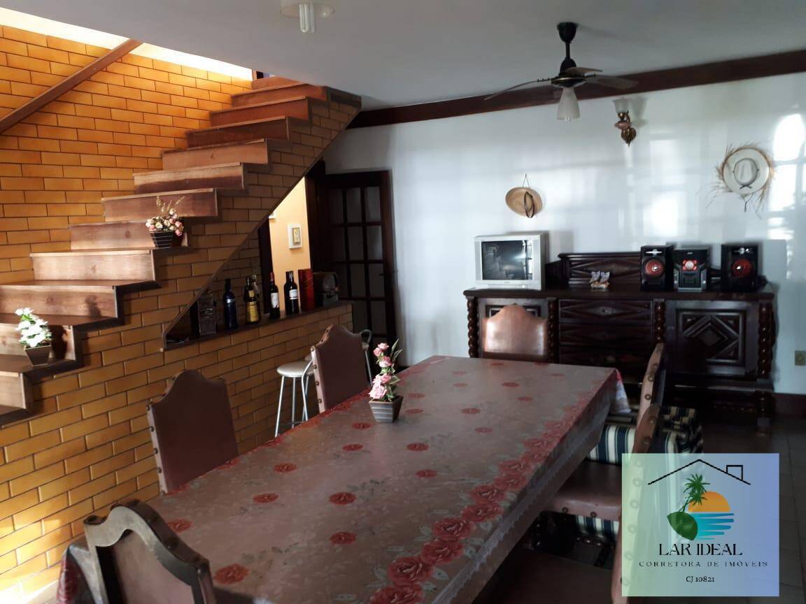 Casa à venda com 6 quartos, 280m² - Foto 8