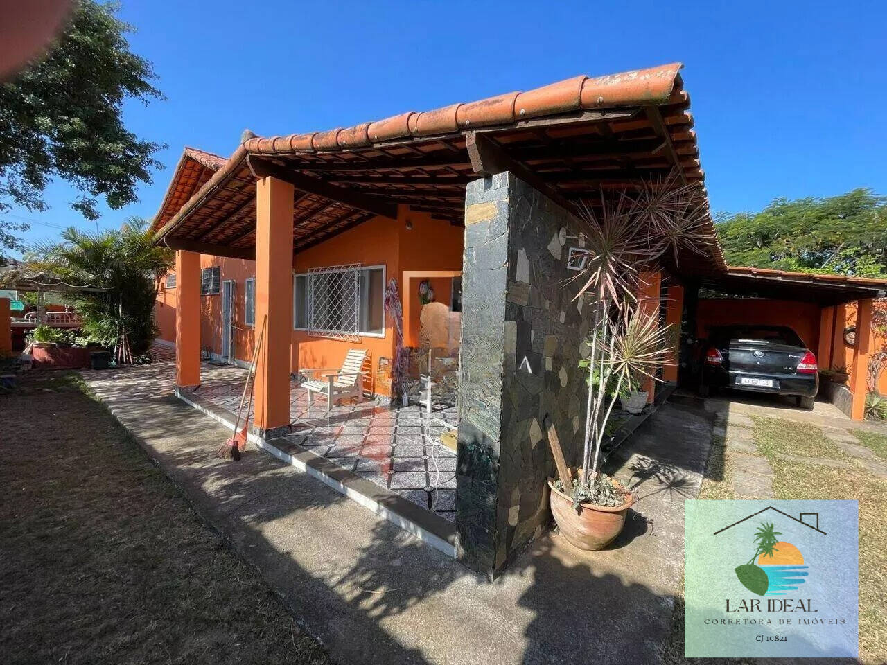Casa à venda com 3 quartos, 192m² - Foto 1