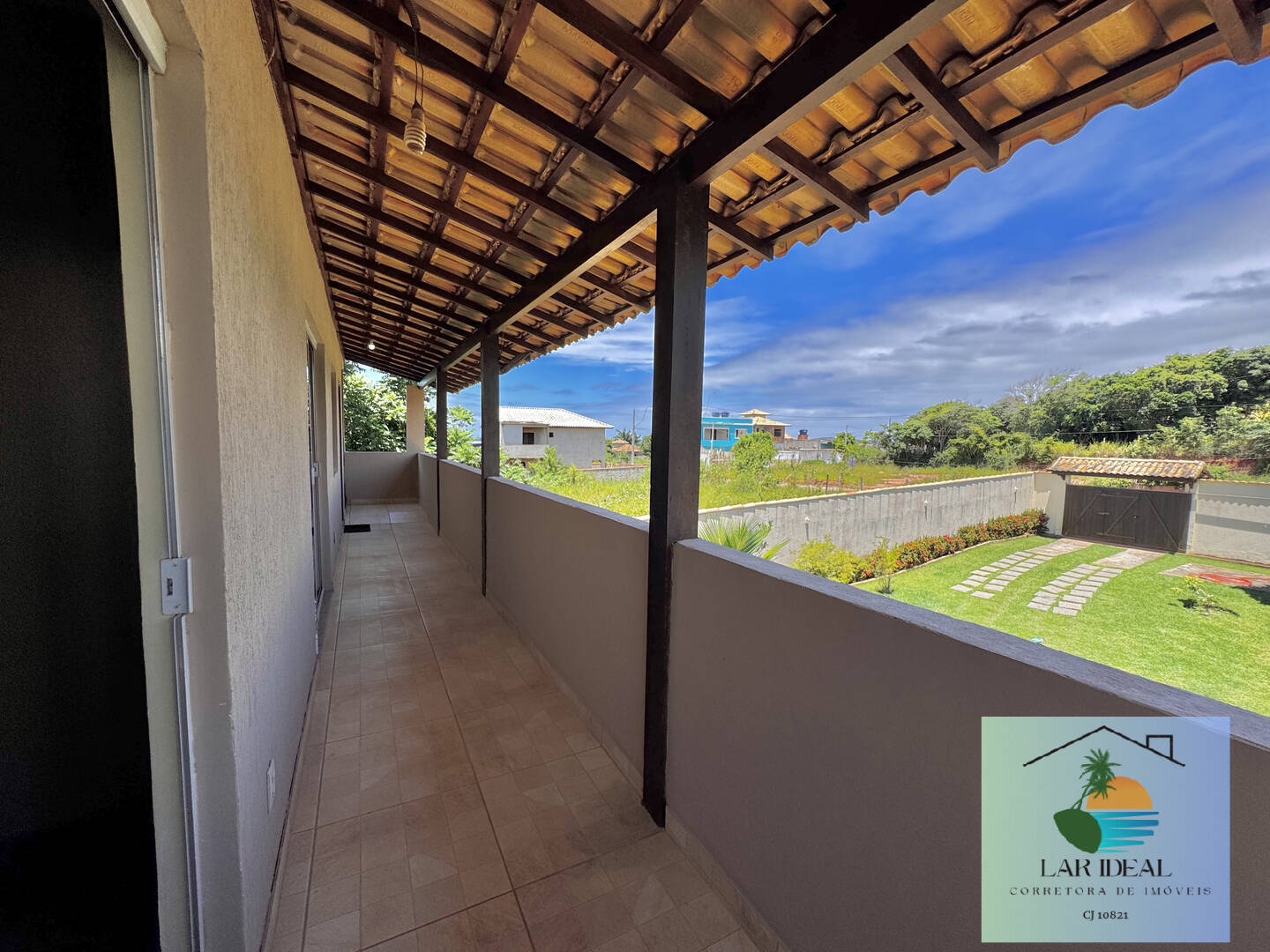 Casa à venda com 3 quartos, 187m² - Foto 2