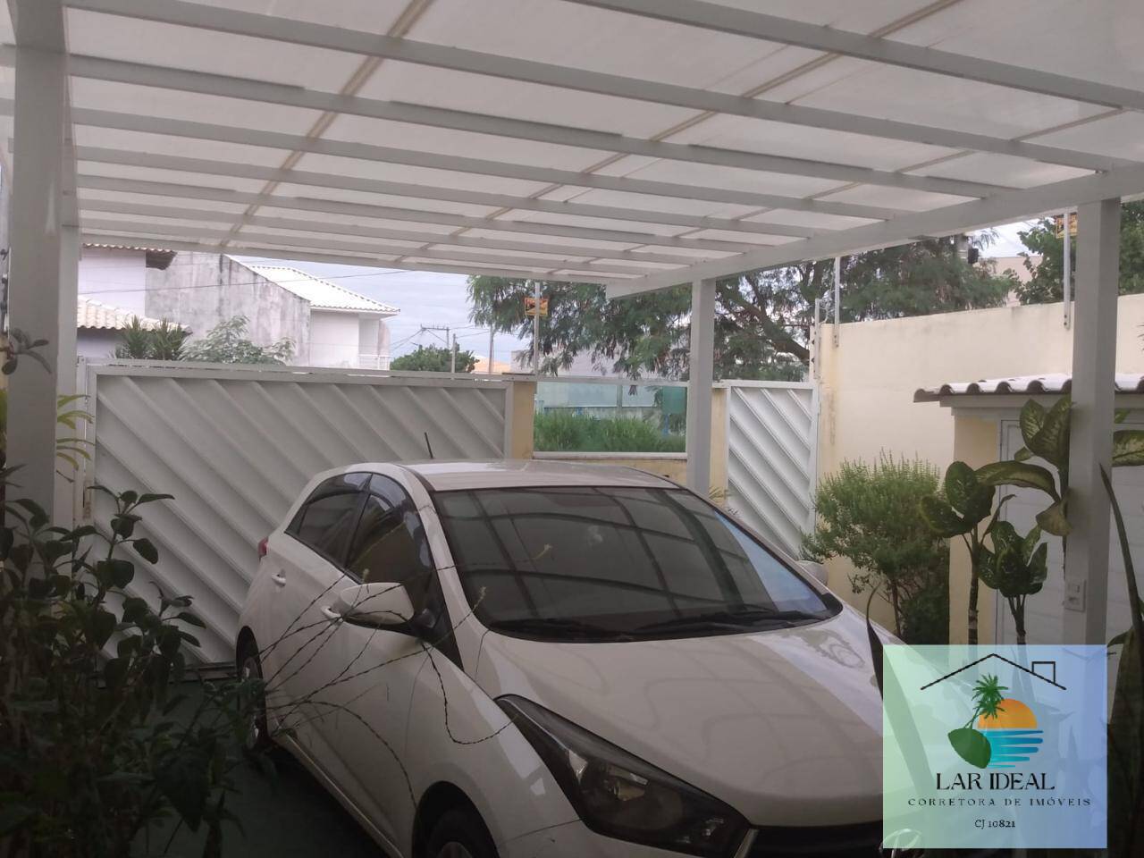 Casa à venda com 5 quartos, 137m² - Foto 3
