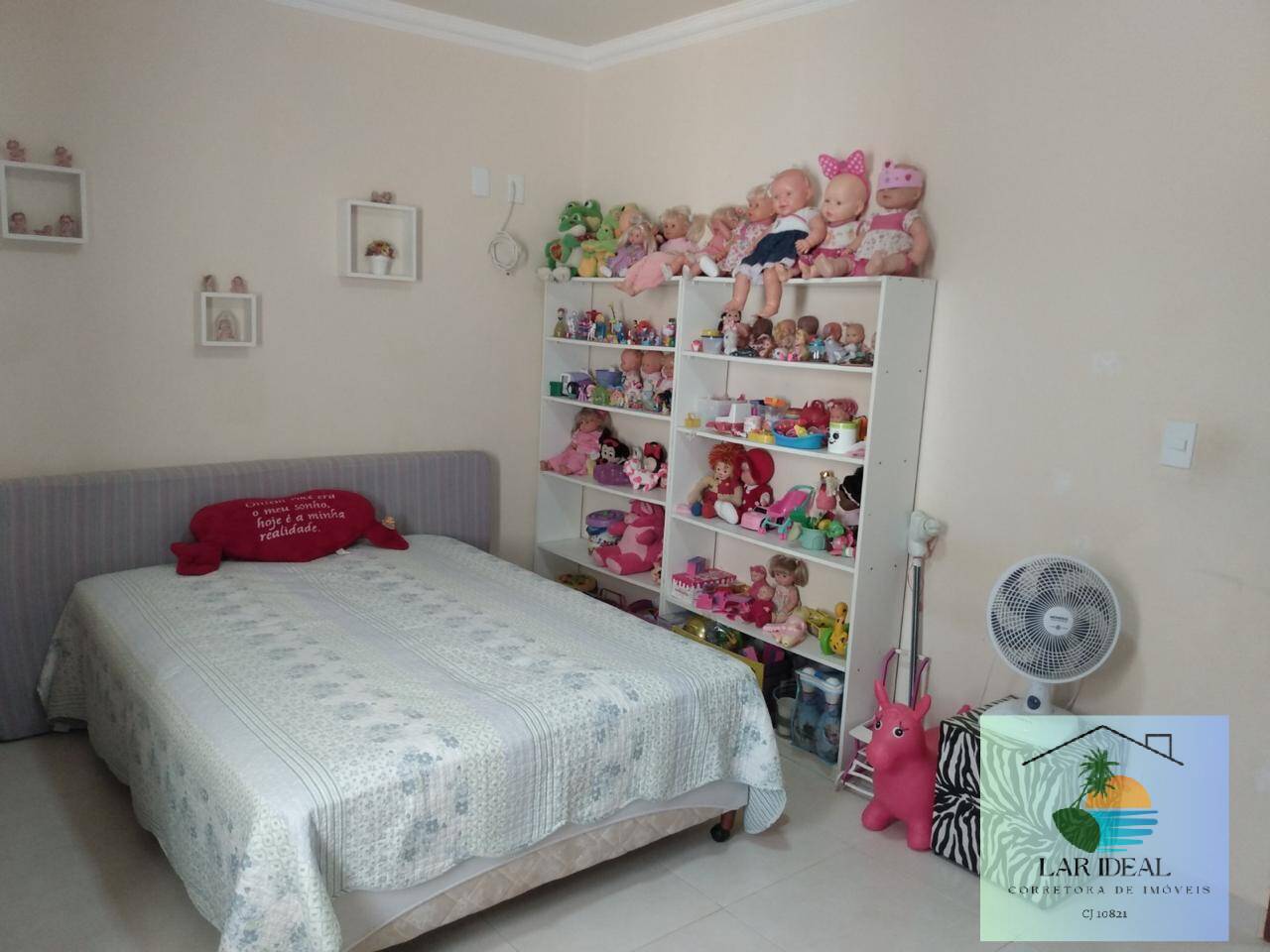 Casa à venda com 5 quartos, 137m² - Foto 26