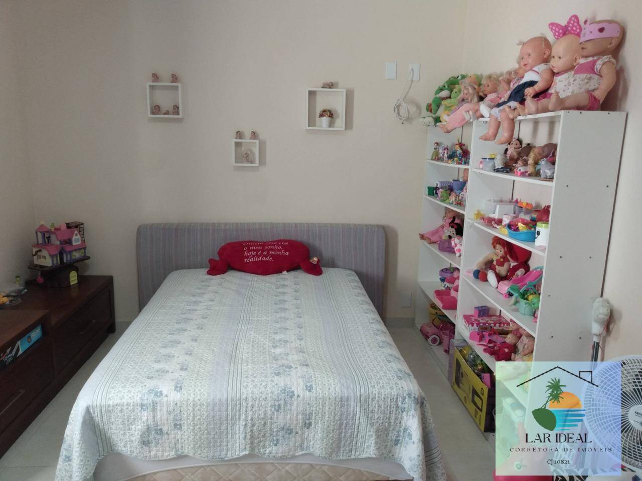 Casa à venda com 5 quartos, 137m² - Foto 28