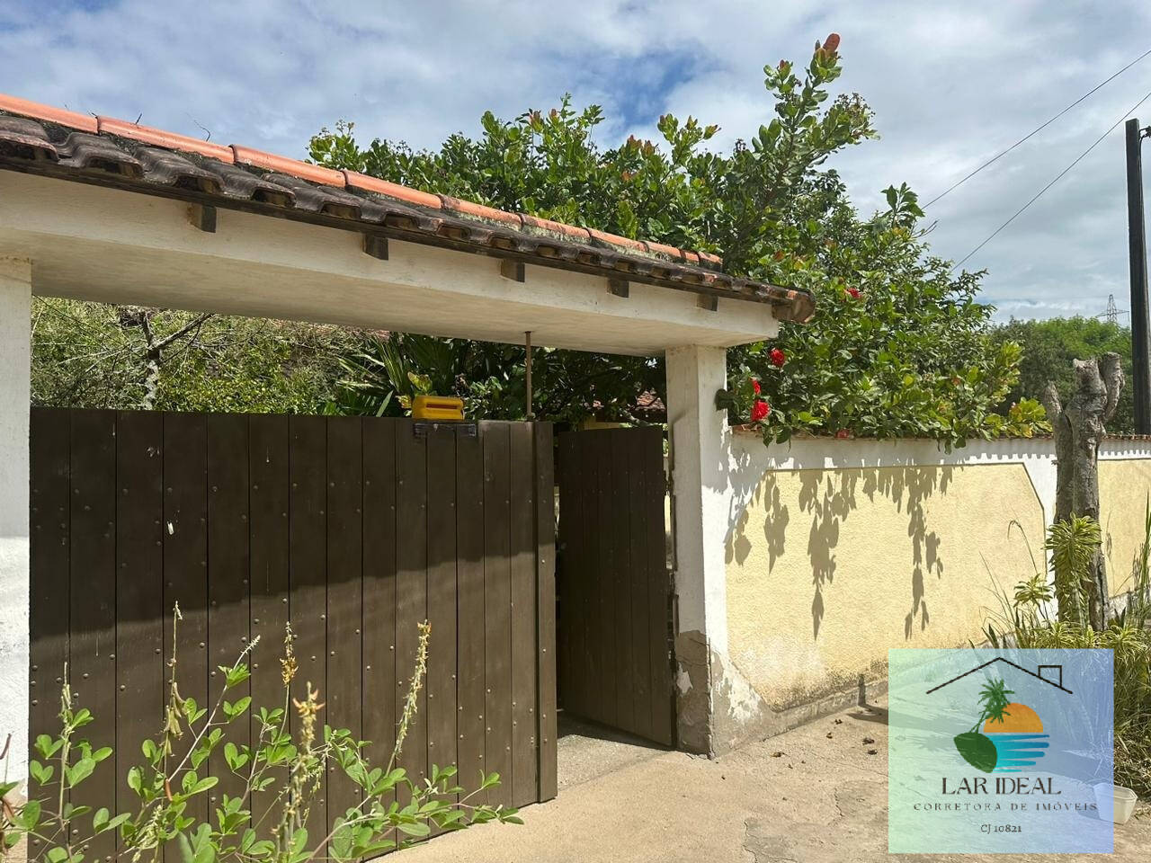 Casa à venda com 2 quartos, 147m² - Foto 1
