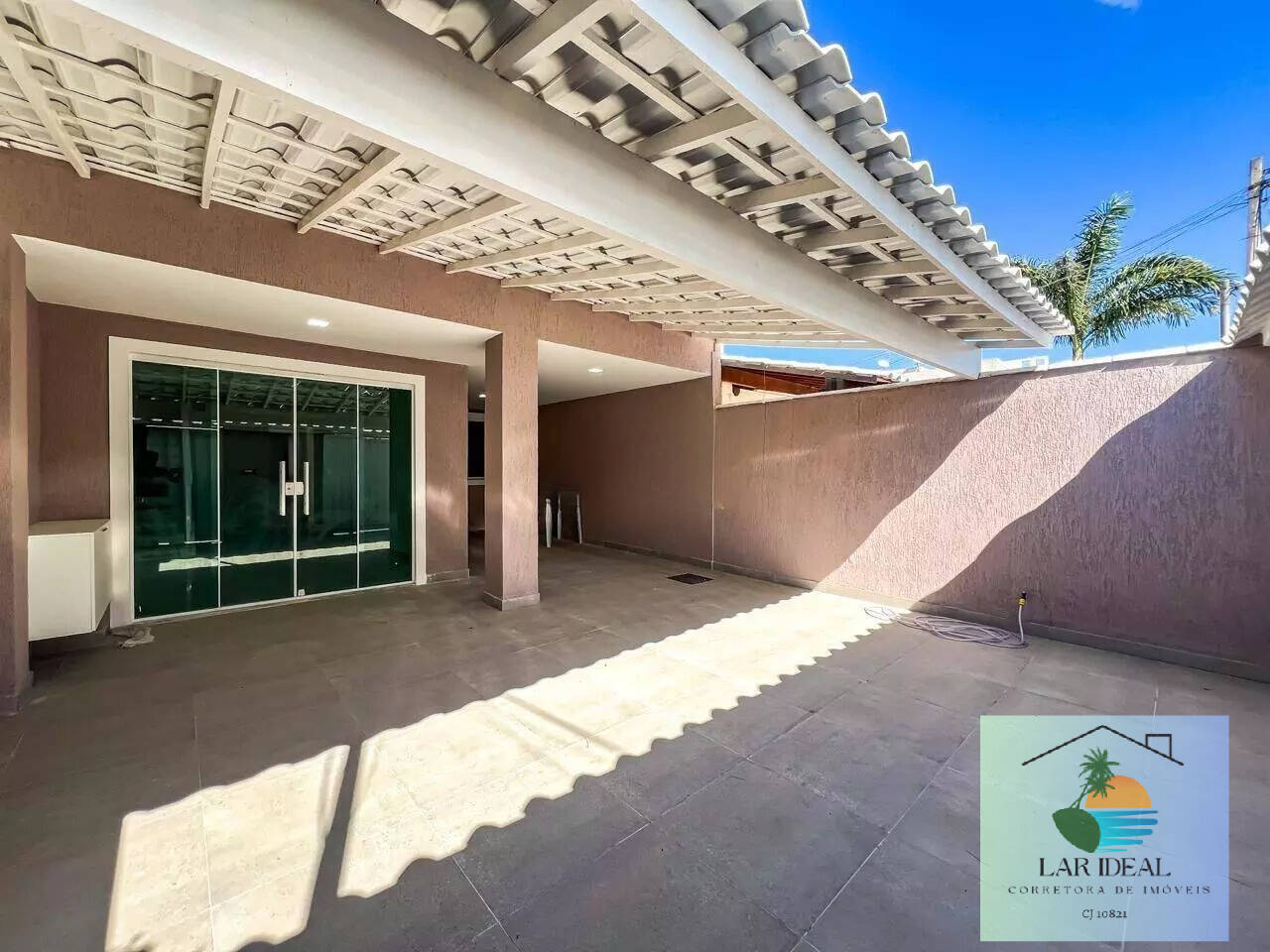 Casa à venda com 4 quartos, 160m² - Foto 2