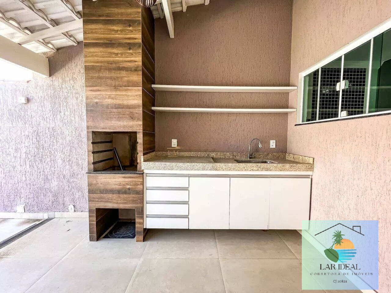 Casa à venda com 4 quartos, 160m² - Foto 4