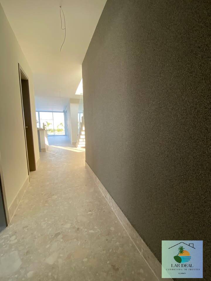 Casa à venda com 4 quartos, 220m² - Foto 17