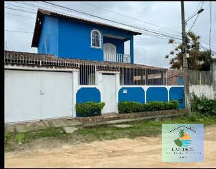 Casa à venda com 3 quartos, 150m² - Foto 1