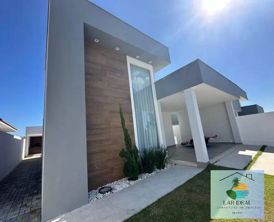 Casa à venda com 3 quartos, 183m² - Foto 1