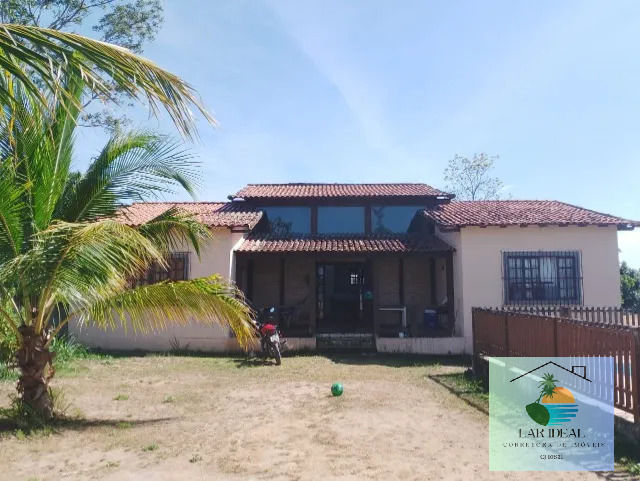 Casa à venda com 3 quartos, 198m² - Foto 1