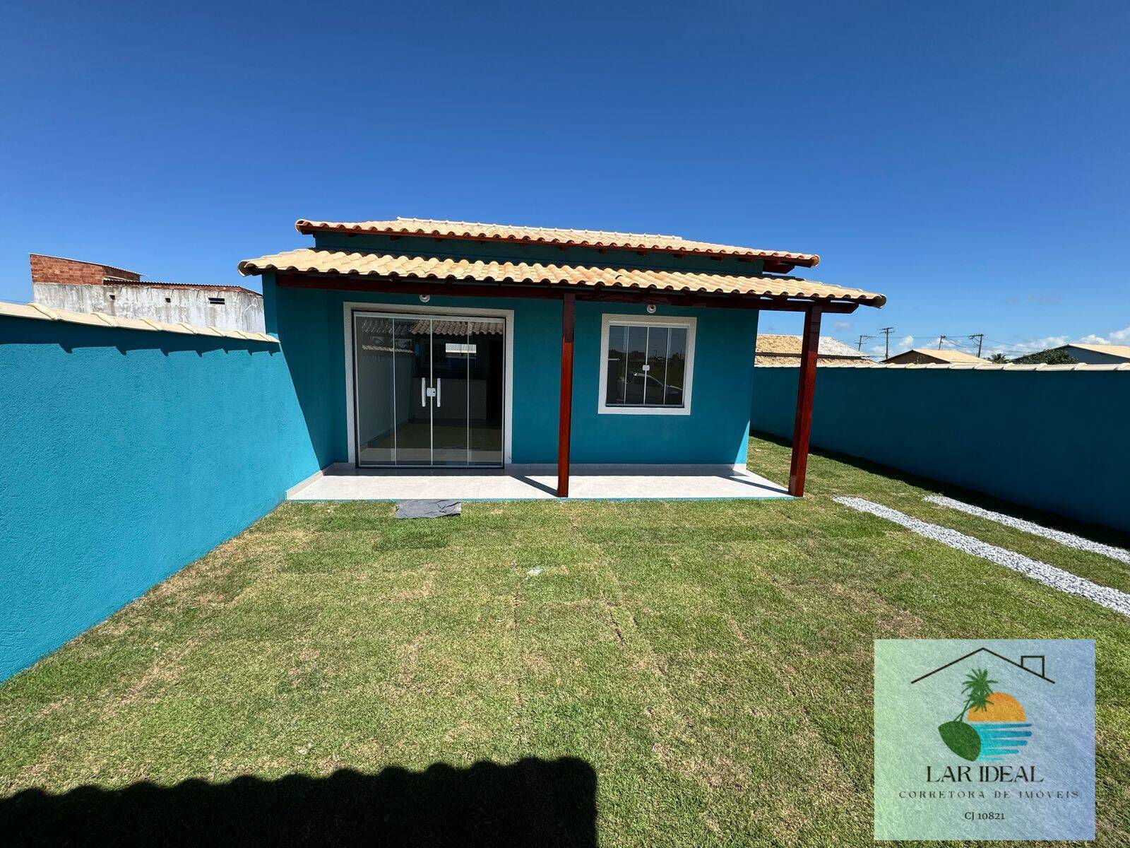 Casa à venda com 2 quartos, 68m² - Foto 2