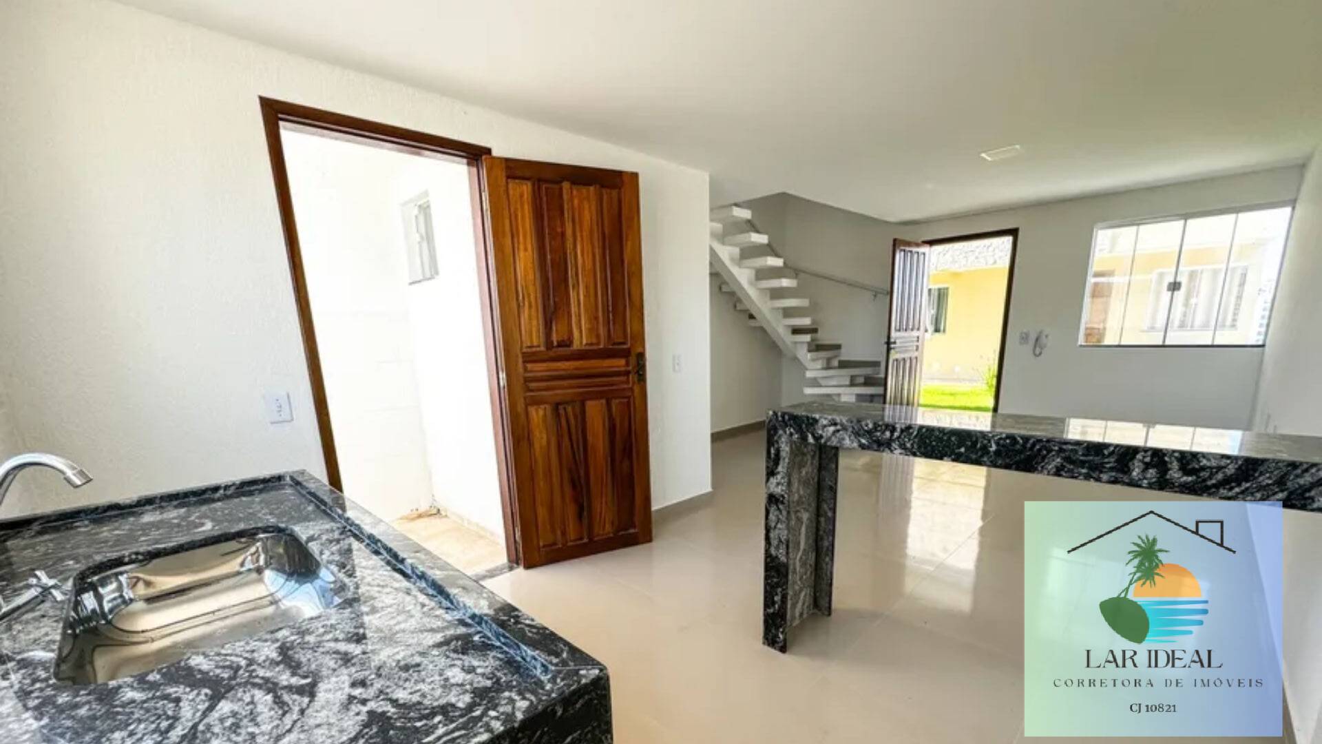Casa à venda com 2 quartos, 110m² - Foto 4