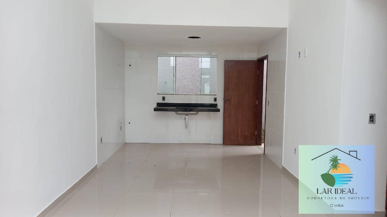 Casa à venda com 2 quartos, 60m² - Foto 8