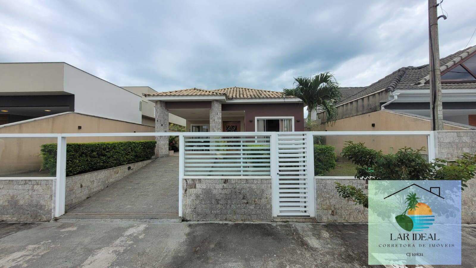 Casa à venda com 3 quartos, 130m² - Foto 2