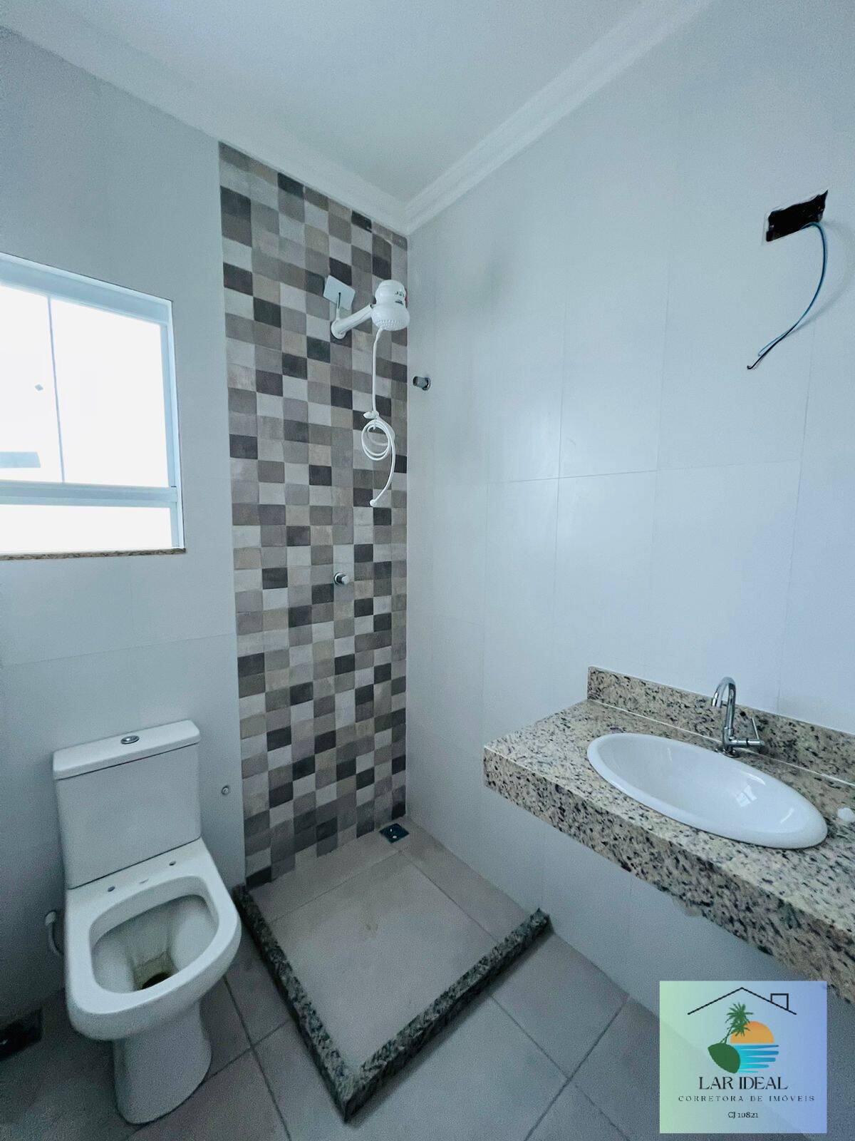 Casa à venda com 2 quartos, 65m² - Foto 11
