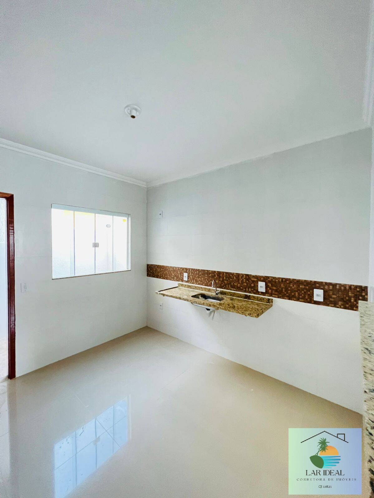 Casa à venda com 2 quartos, 65m² - Foto 6