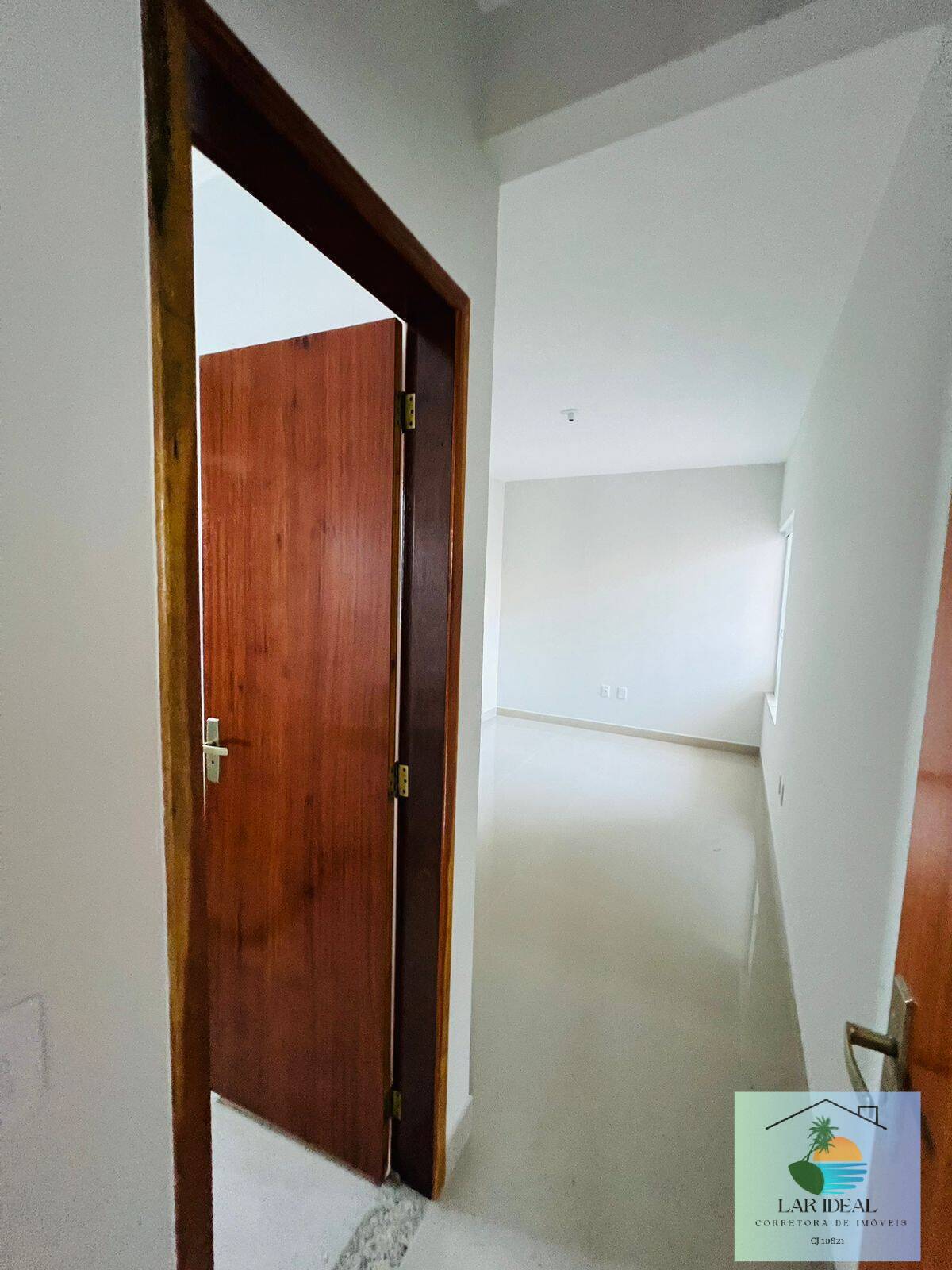 Casa à venda com 2 quartos, 65m² - Foto 12